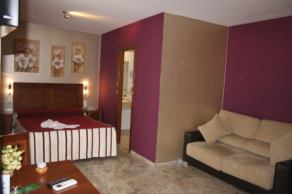 Apartamentos La Fuente Córdoba Eksteriør billede